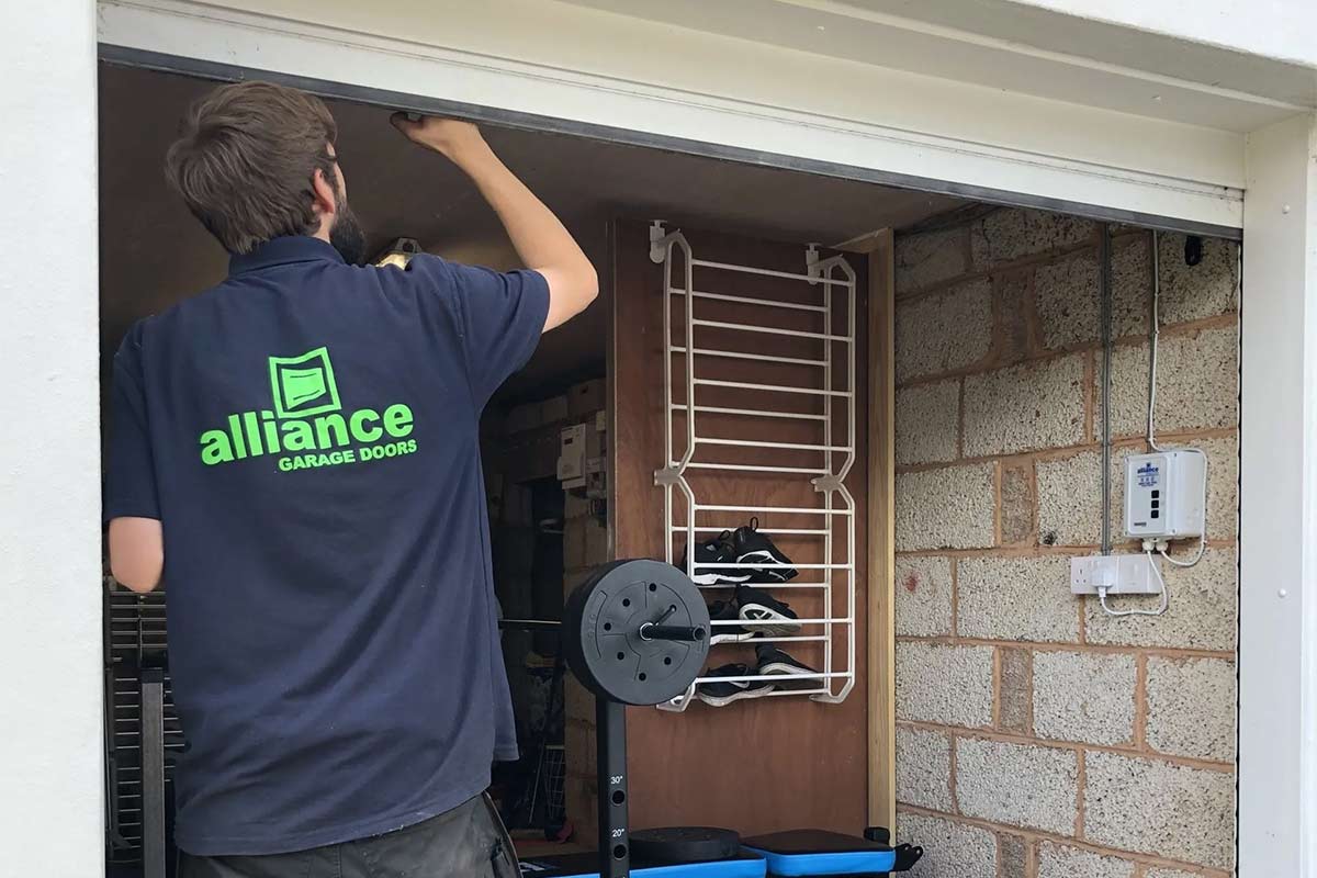 garage doors Bovey Tracey